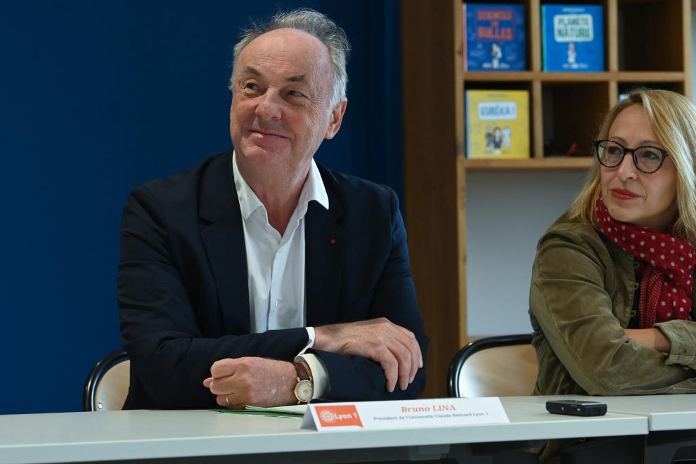 Conf��rence de presse